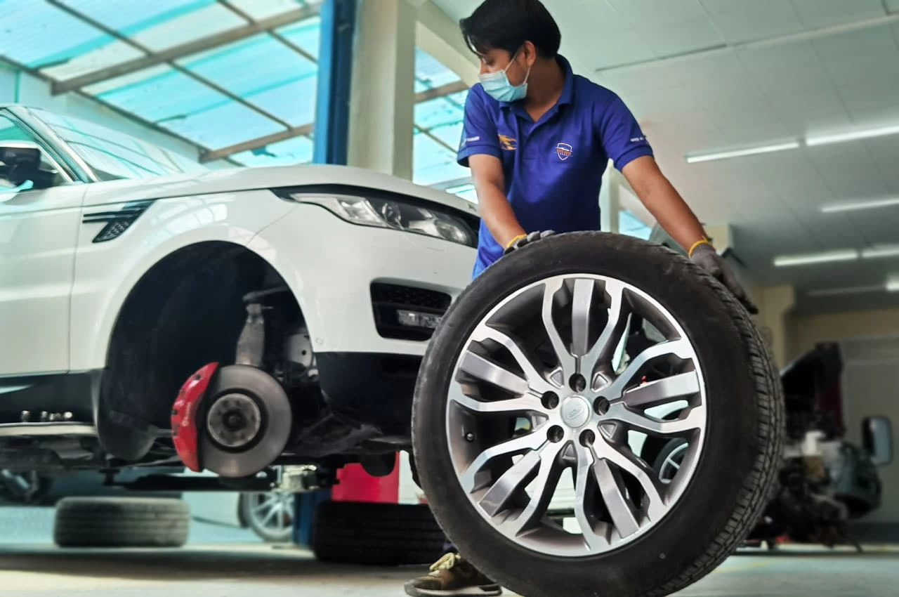 Top Tire Services in Dubai